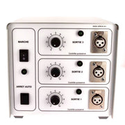 Boîtier d'alimentation 3 voies avec minuterie pour fer à fileter Adece, outil électrique compact et pratique.