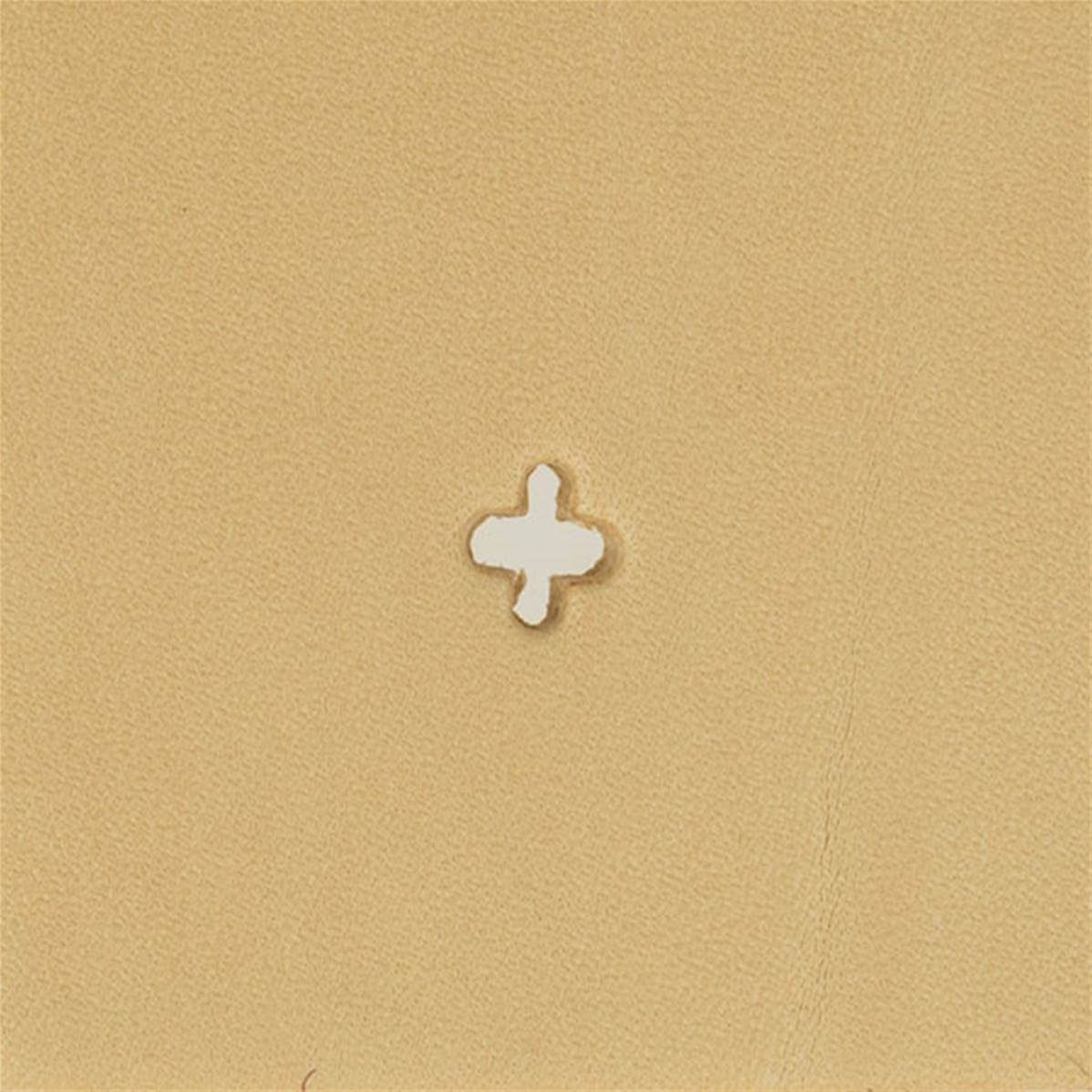 emporte piece de precision CROIX 7mm 02x600.jpg