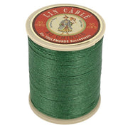 Bobine de 200m de fil de lin câblé glacé AU CHINOIS, couleur vert 767, vue verso, utilisé en mercerie.