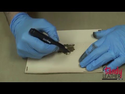 Stylo à teinture rechargeable pointe moyenne