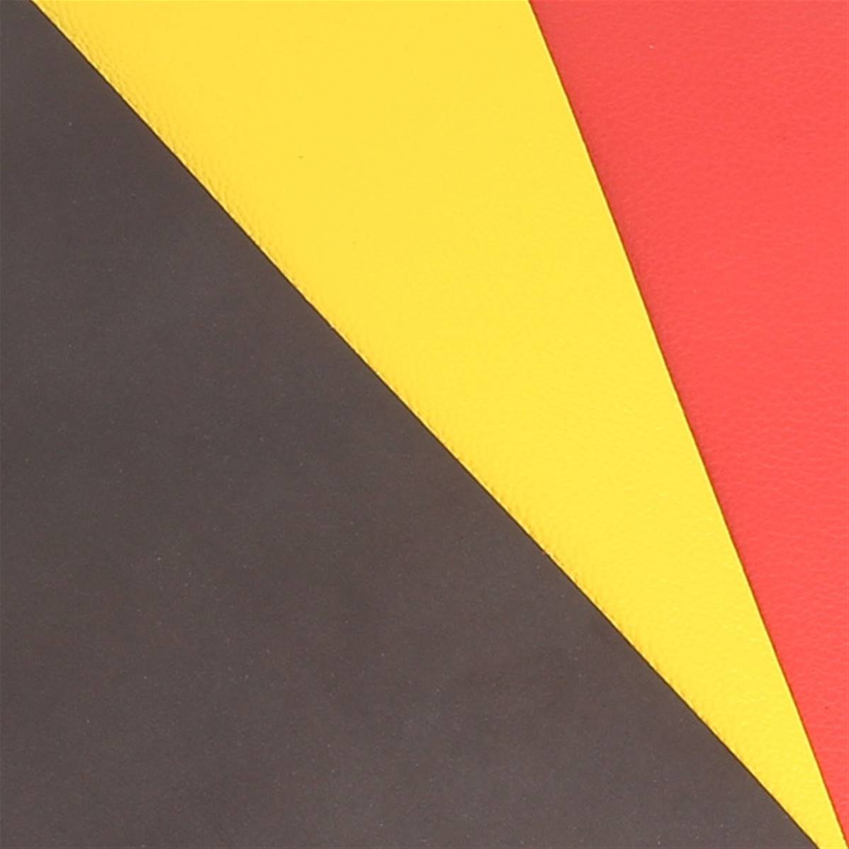 lot suprise 3 morceaux cuir 30x40cm 01x600.jpg