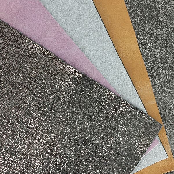 Lot SURPRISE de morceaux de cuir DIVERS - Deco Cuir