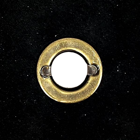 oeillet_C_15_LV - 3x600.jpg