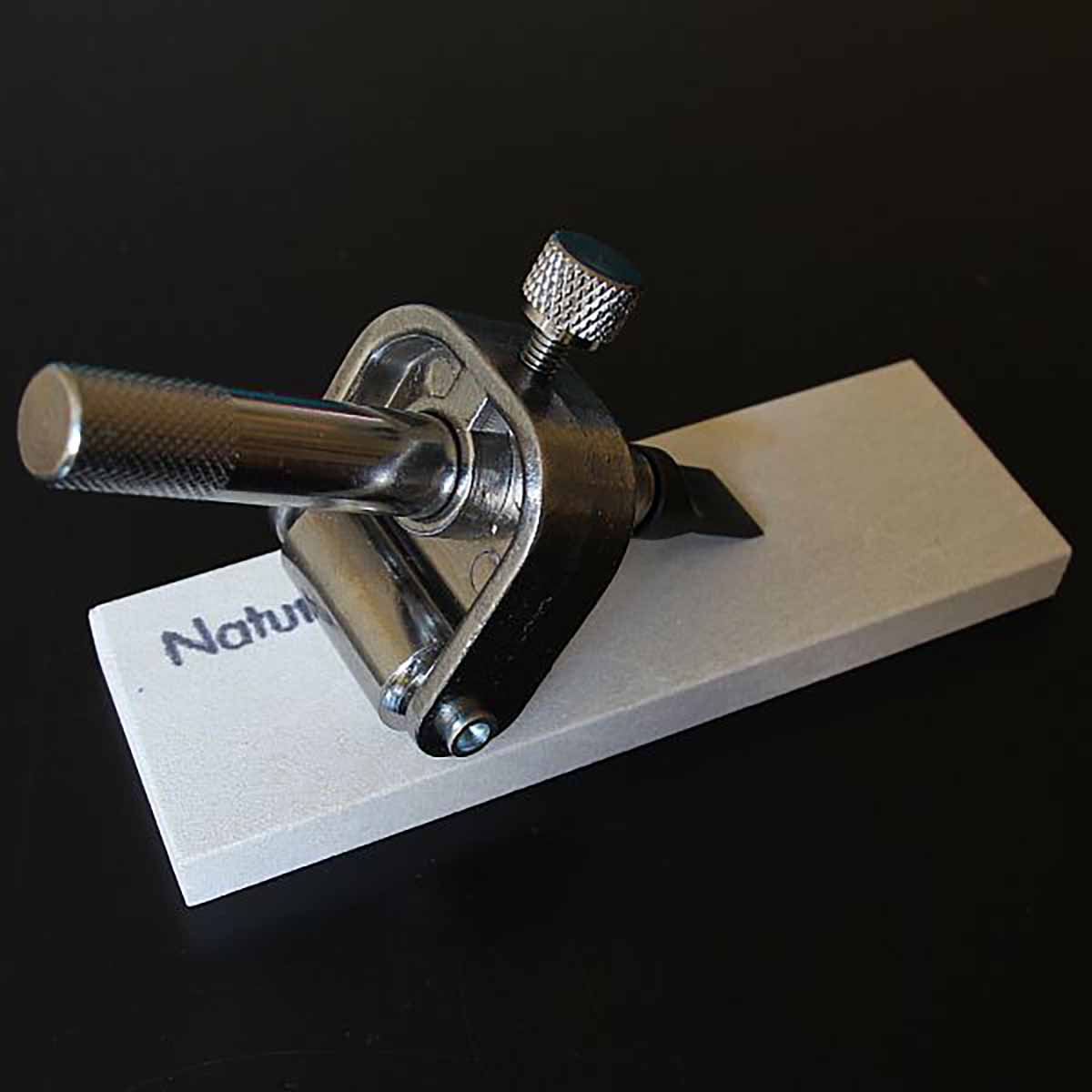 Support pour affûter la lame du couteau à ouvrir - Tandy Leather - Deco Cuir